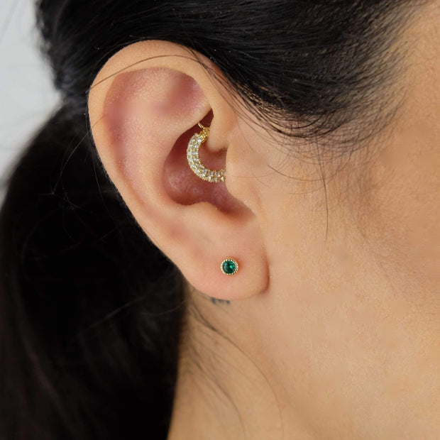 Saffy Jewels Earrings Scallop circle stud earring
